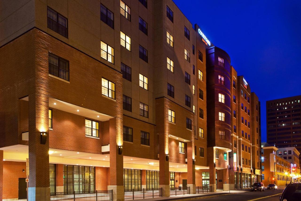 מלון Courtyard By Marriott Syracuse Downtown At Armory Square מראה חיצוני תמונה