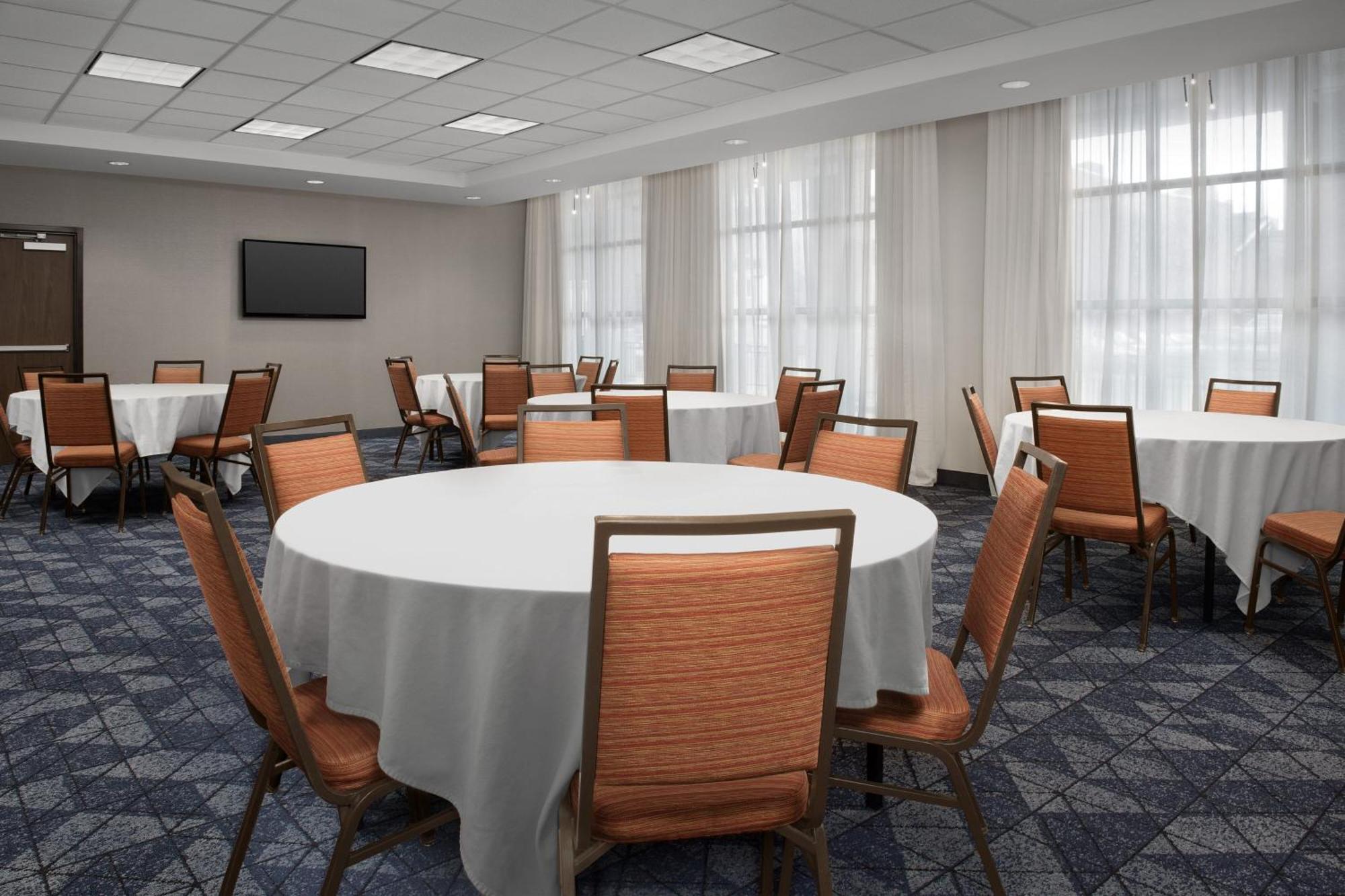 מלון Courtyard By Marriott Syracuse Downtown At Armory Square מראה חיצוני תמונה