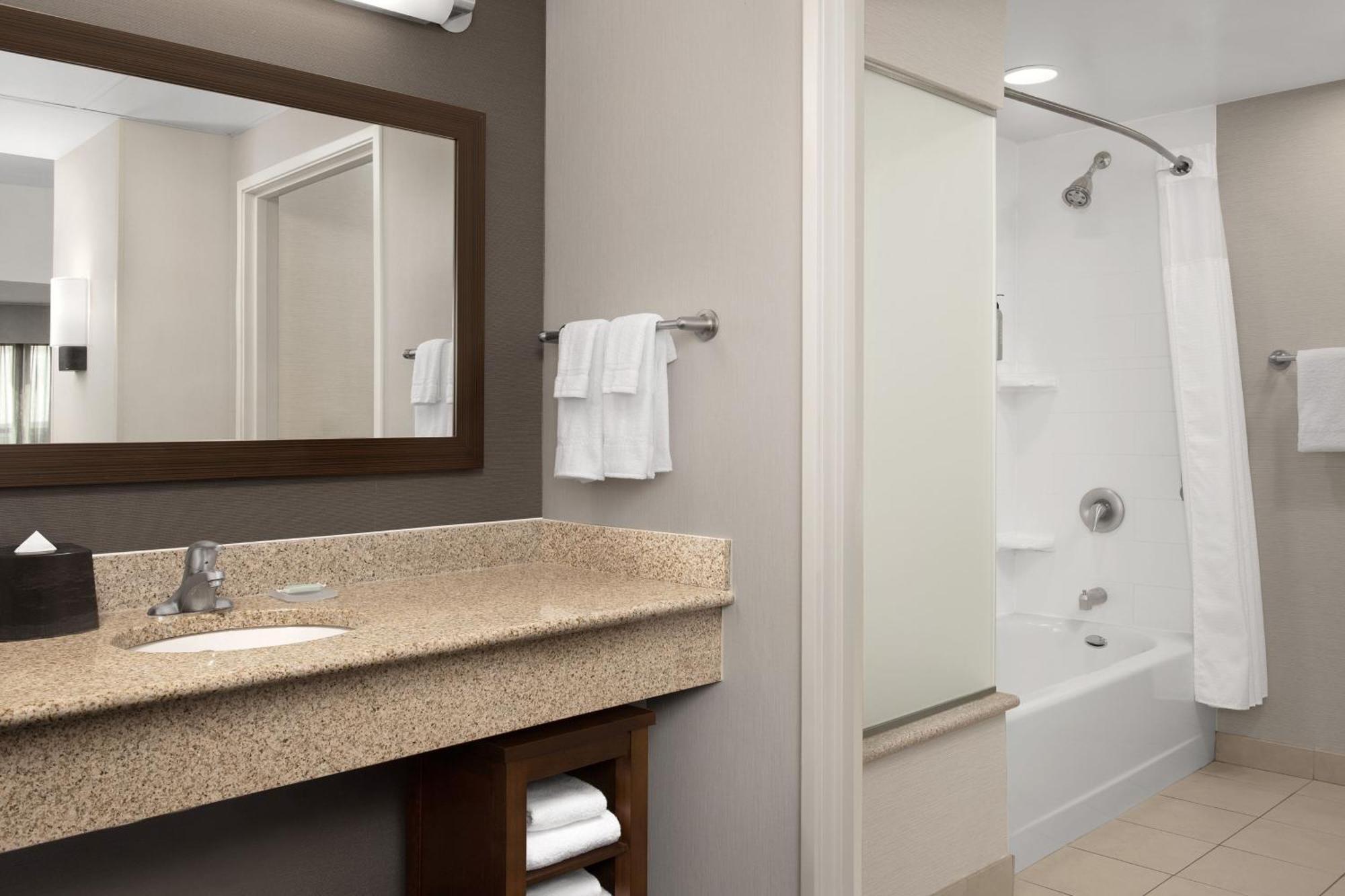 מלון Courtyard By Marriott Syracuse Downtown At Armory Square מראה חיצוני תמונה