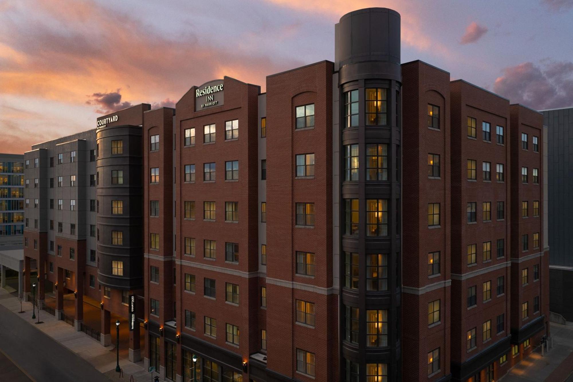 מלון Courtyard By Marriott Syracuse Downtown At Armory Square מראה חיצוני תמונה